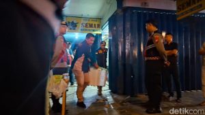 Bareskrim Sita 2 Kotak Perhiasan Emas Toko Semar Terkait Tambang Ilegal Kalbar