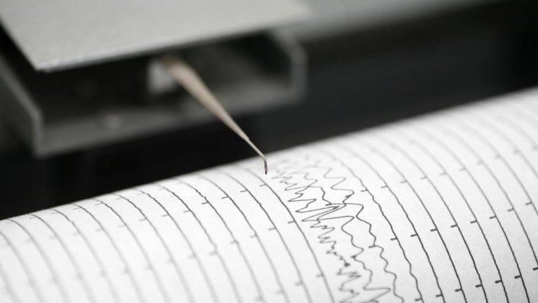 Gempa M 33 Guncang Blitar Jawa Timur Dini Hari