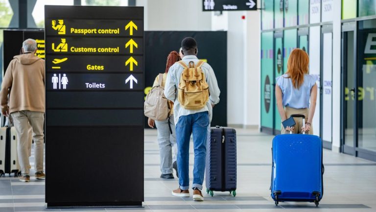 Dua Wna Jatuh Dari Balkon Klia2 Satu Tewas